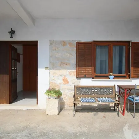 Apartments Gracia Funtana Exterior photo