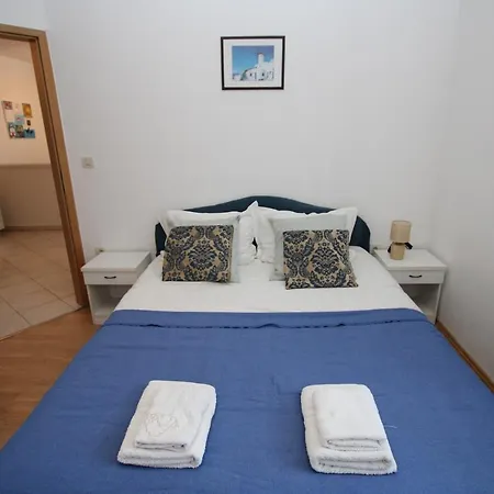 Apartments Gracia Funtana Exterior photo