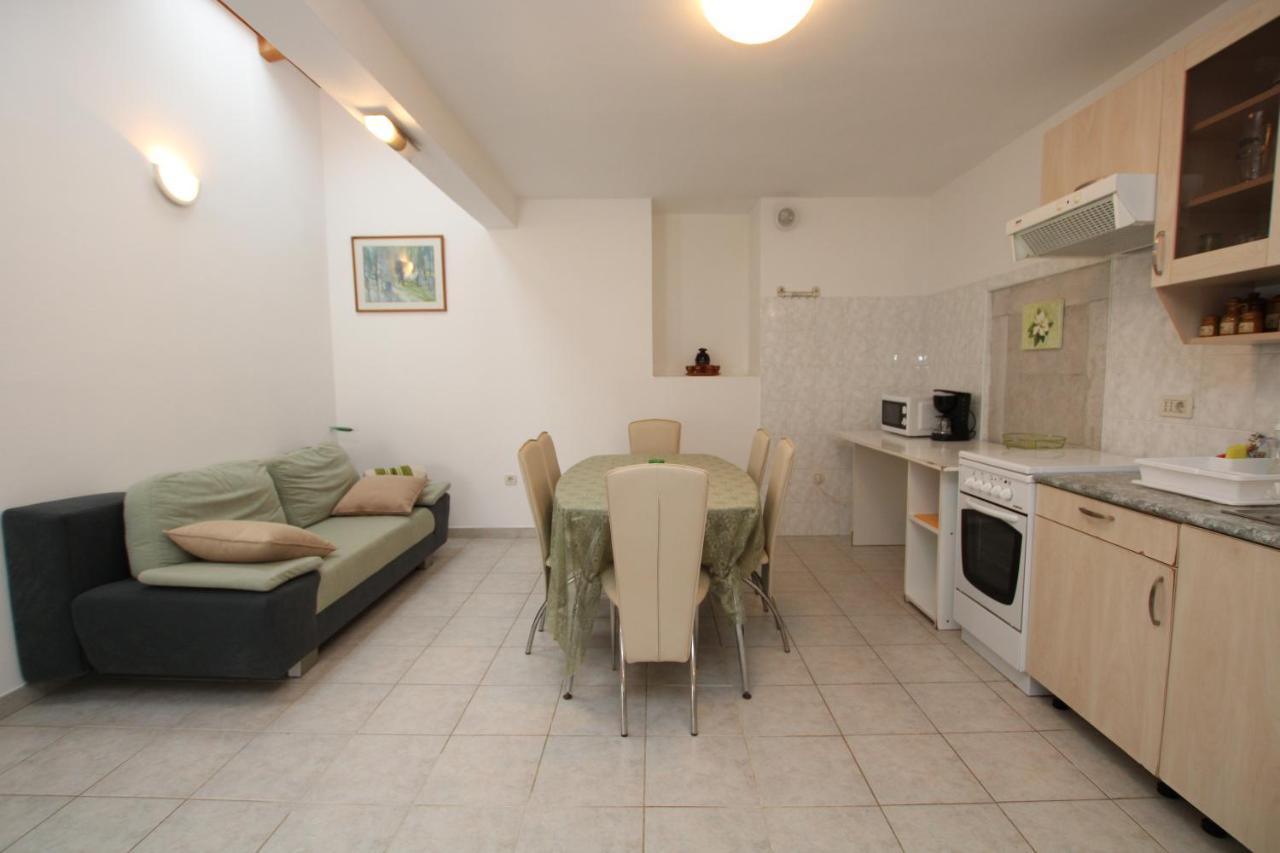 Gracia Apartment Funtana