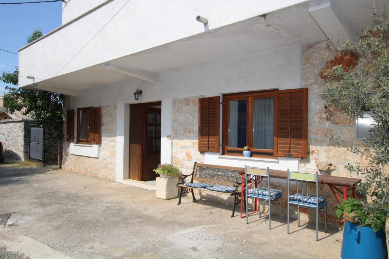 Gracia Apartment